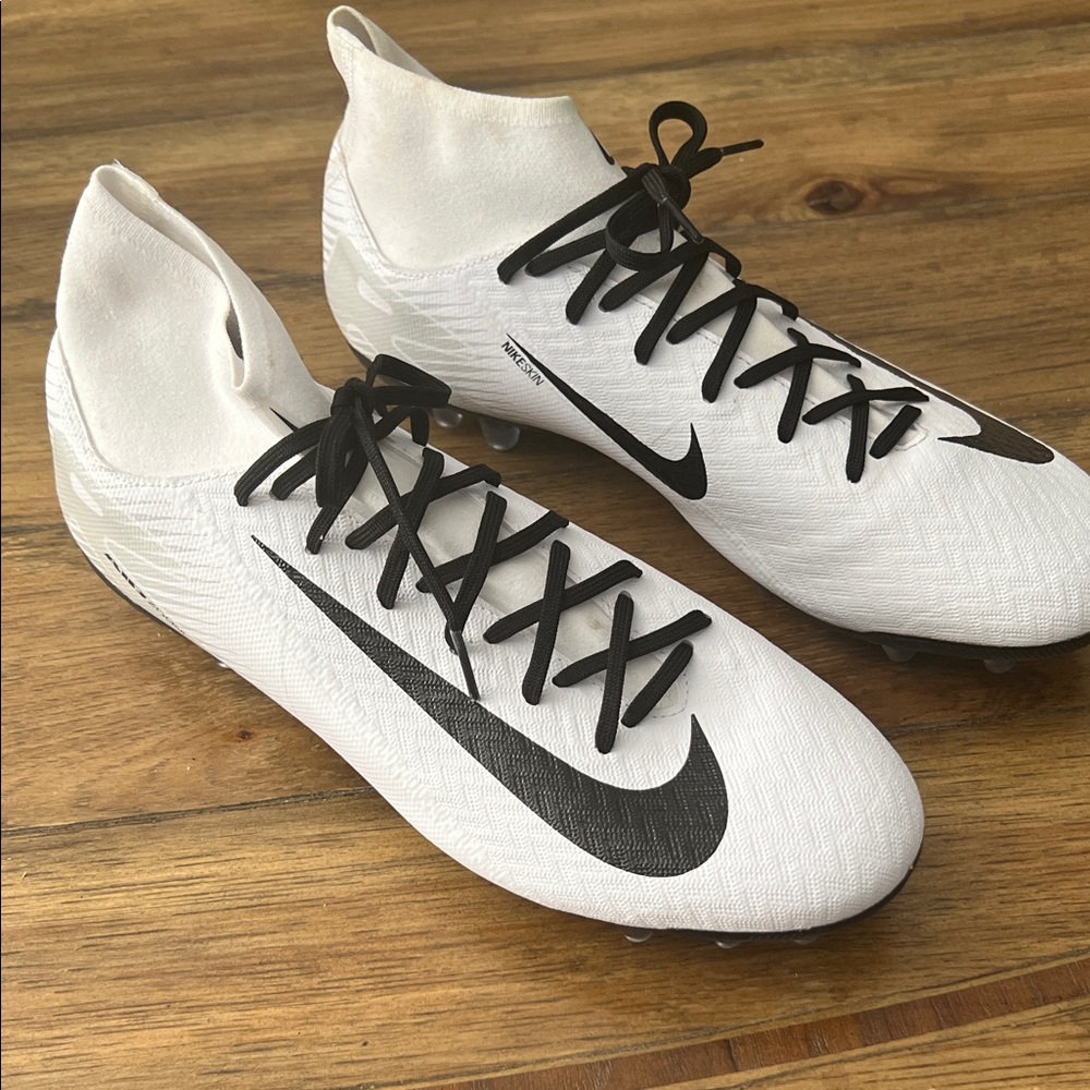 Nike White and Black High-Top Soccer Boots